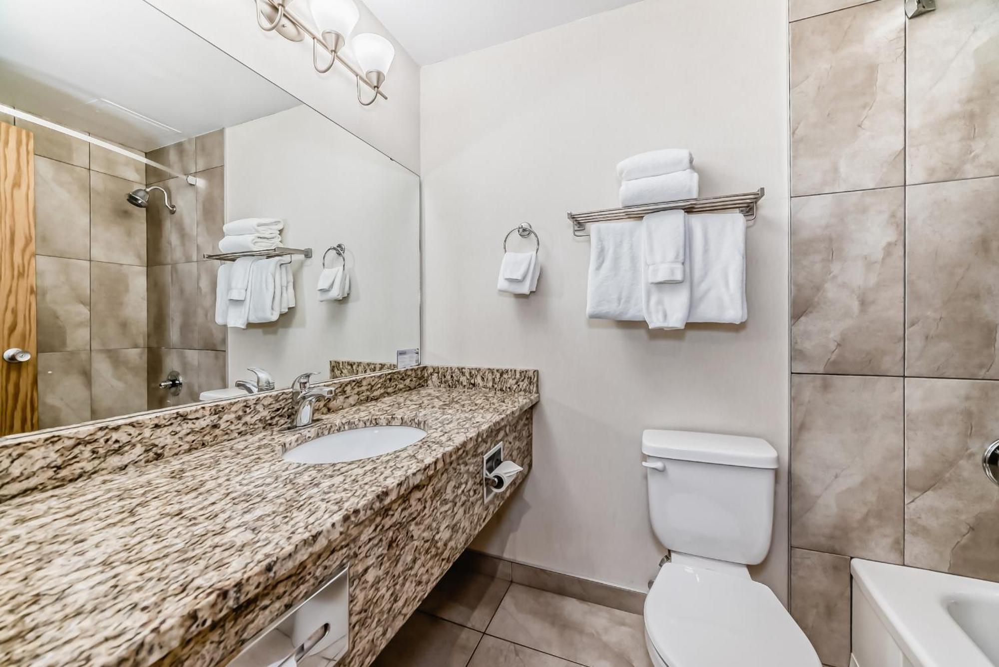 Invermere Inn & Suites Kültér fotó