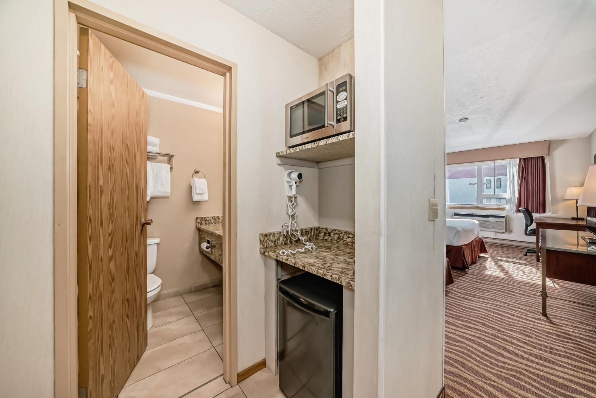 Invermere Inn & Suites Kültér fotó
