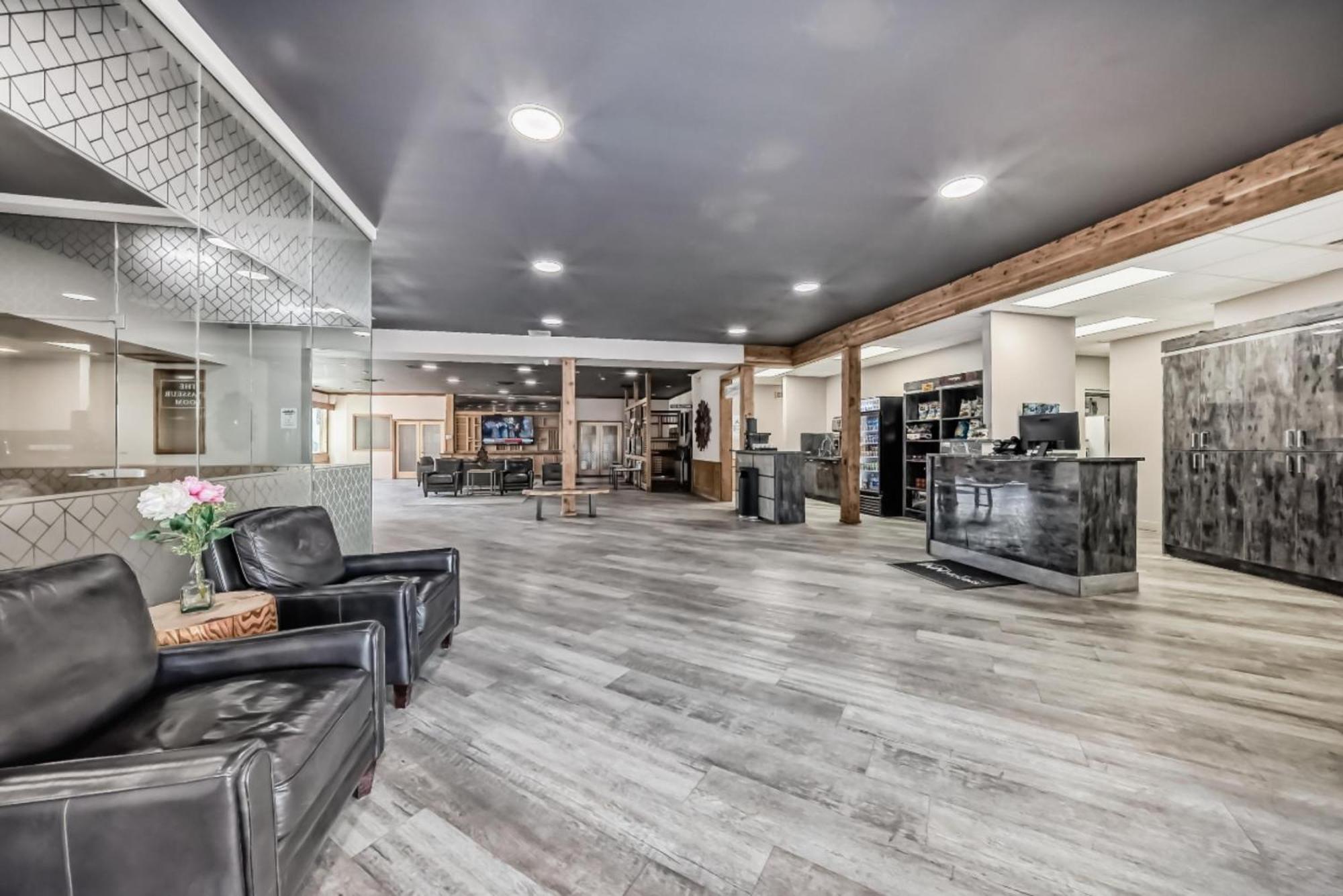 Invermere Inn & Suites Kültér fotó